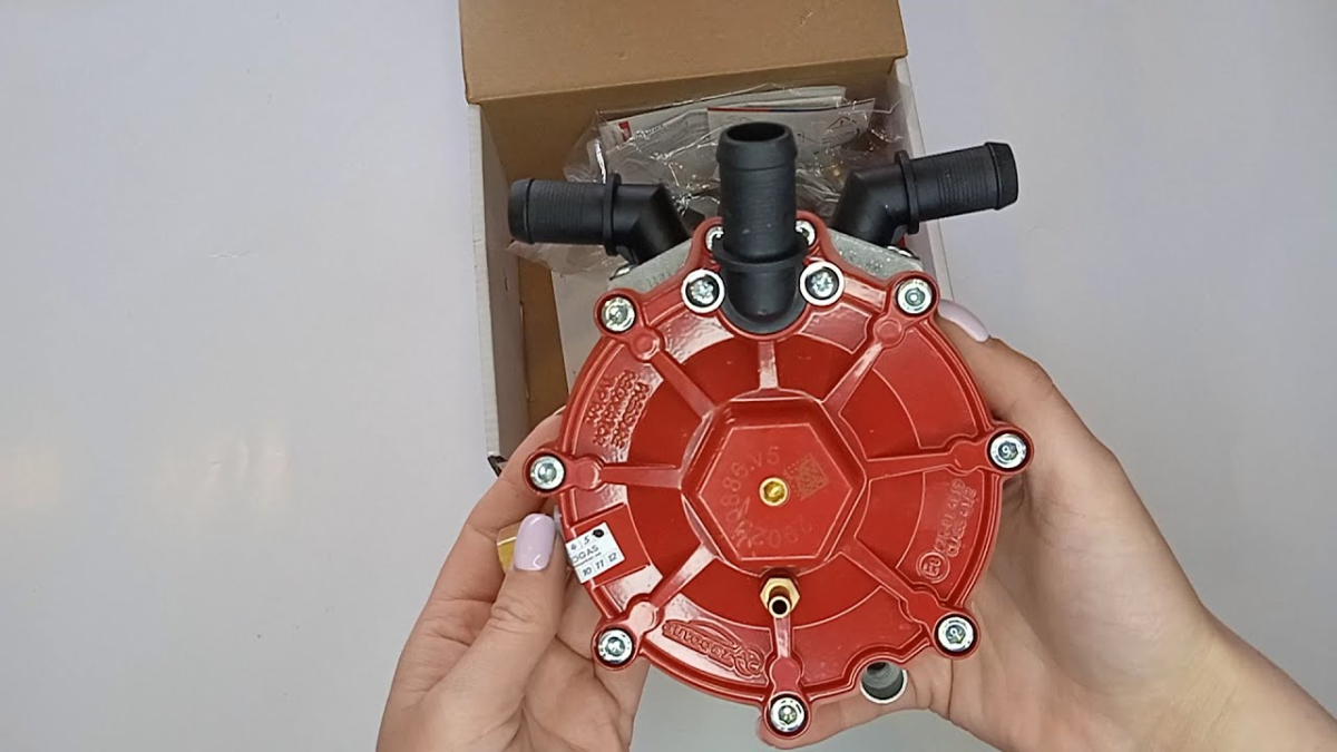 Редуктор STAG R01 пропан-бутан до 250 л.с. 185 кВт с ЭМК газа AC BFC